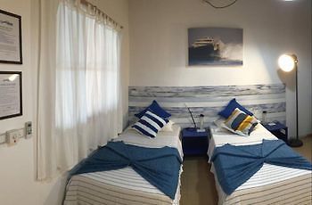 Cokes Surf Camp Otel Thulusdhoo Dış mekan fotoğraf